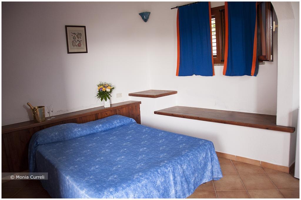 Camping Baia Saraceno Hotel Palau Quarto foto