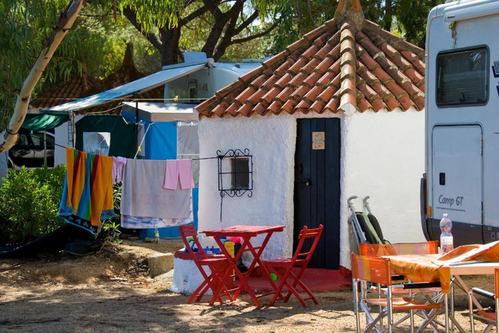 Camping Baia Saraceno Hotel Palau Quarto foto
